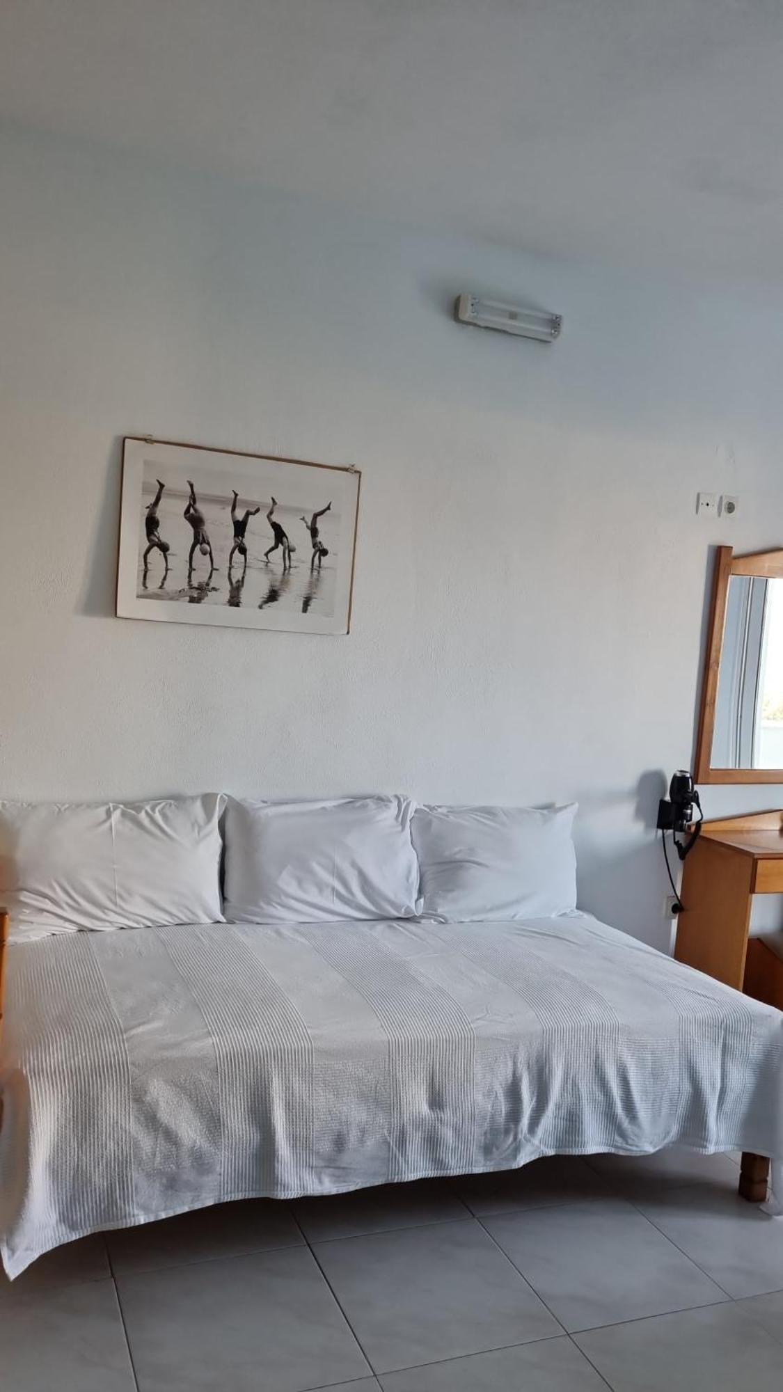 Studios Nina Amoopí Szoba fotó